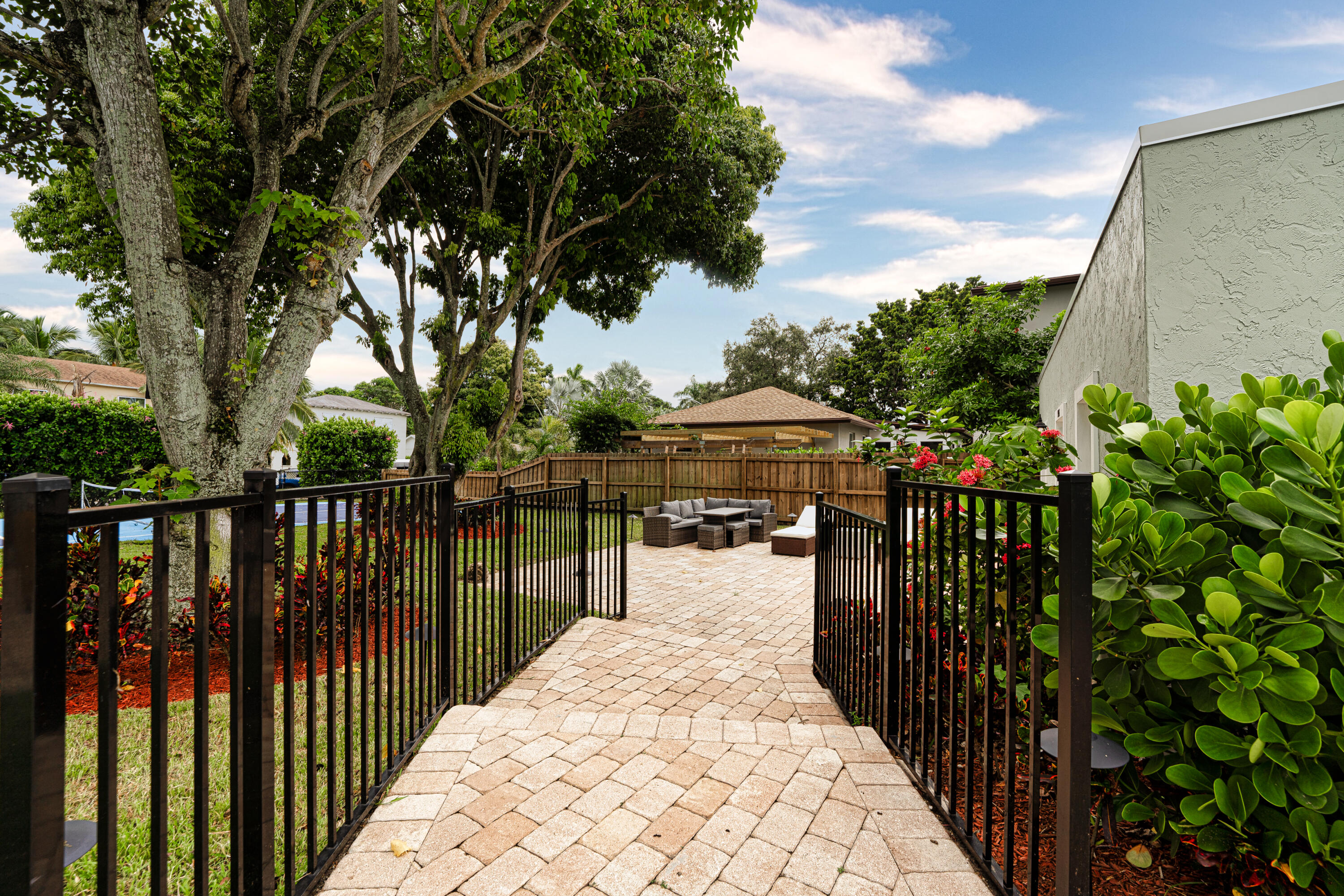 921 Ortega Road West Palm Beach, FL 33405 - Photo 47 of 60 35