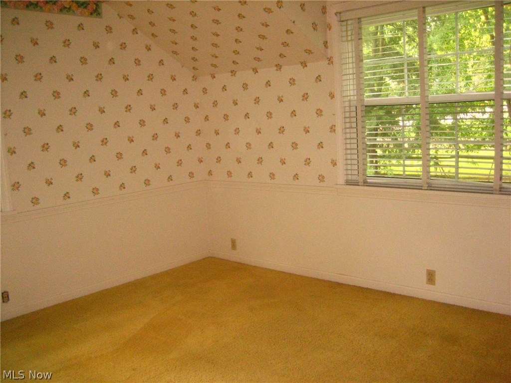 5718 Elmhurst Road North Olmsted, OH 44070 - Photo 11 of 19