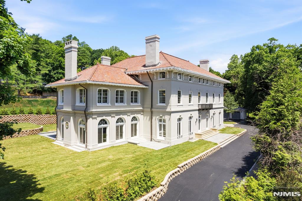 207 Union Street Montclair, NJ 07042 - Photo 2 of 48