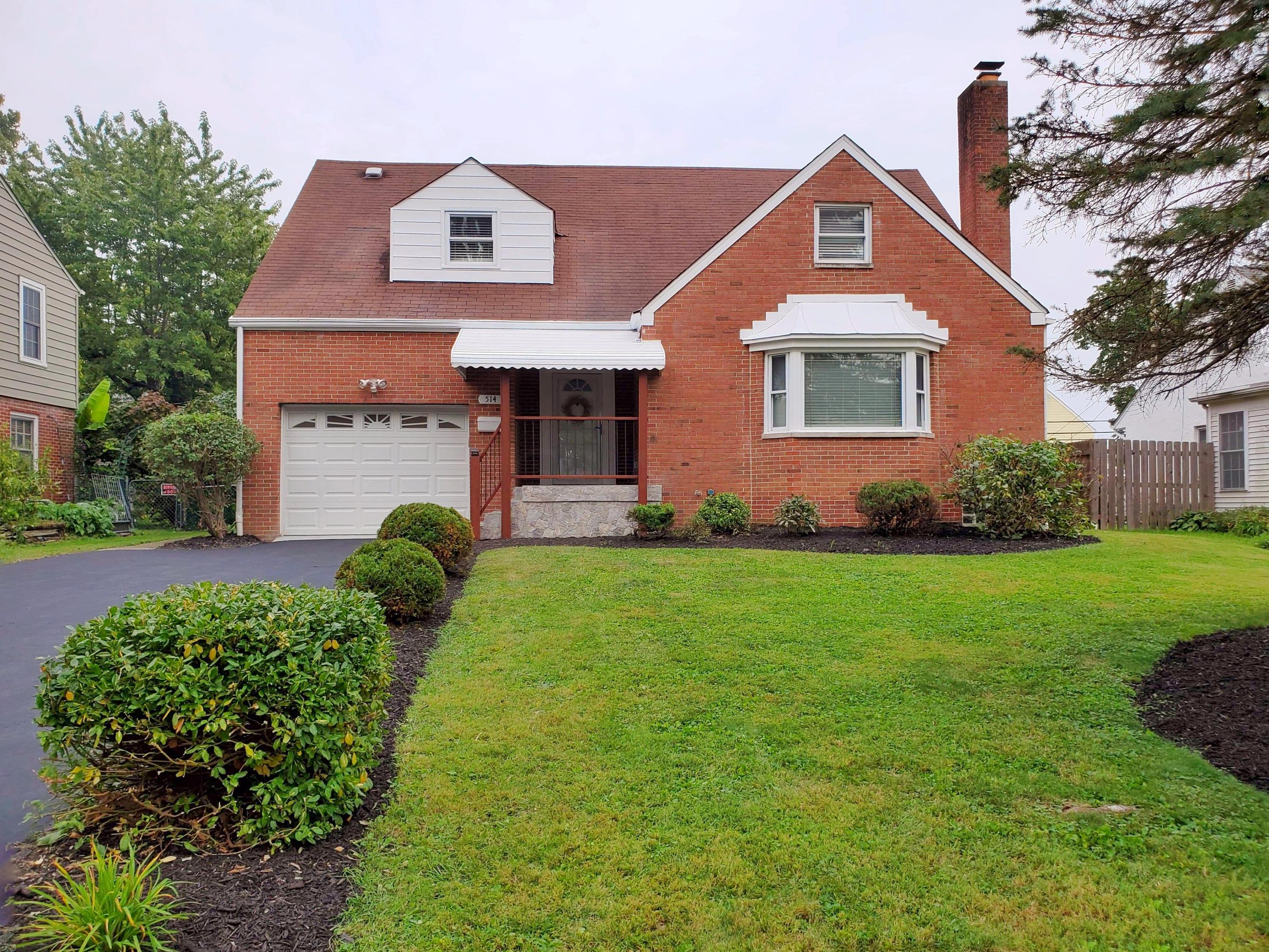 514 Enfield Road Columbus, OH 43209 - Photo 1 of 42