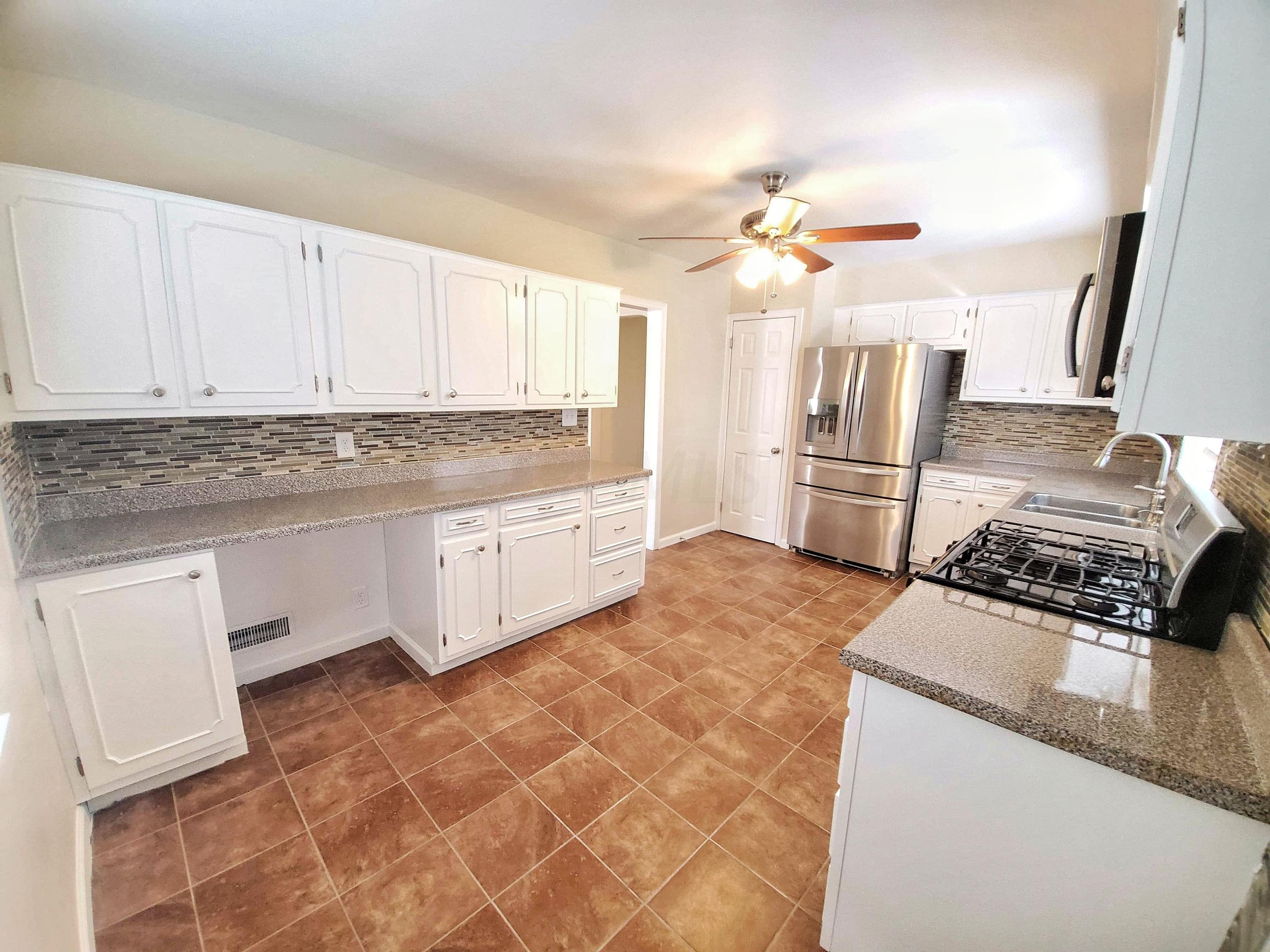 514 Enfield Road Columbus, OH 43209 - Photo 13 of 42