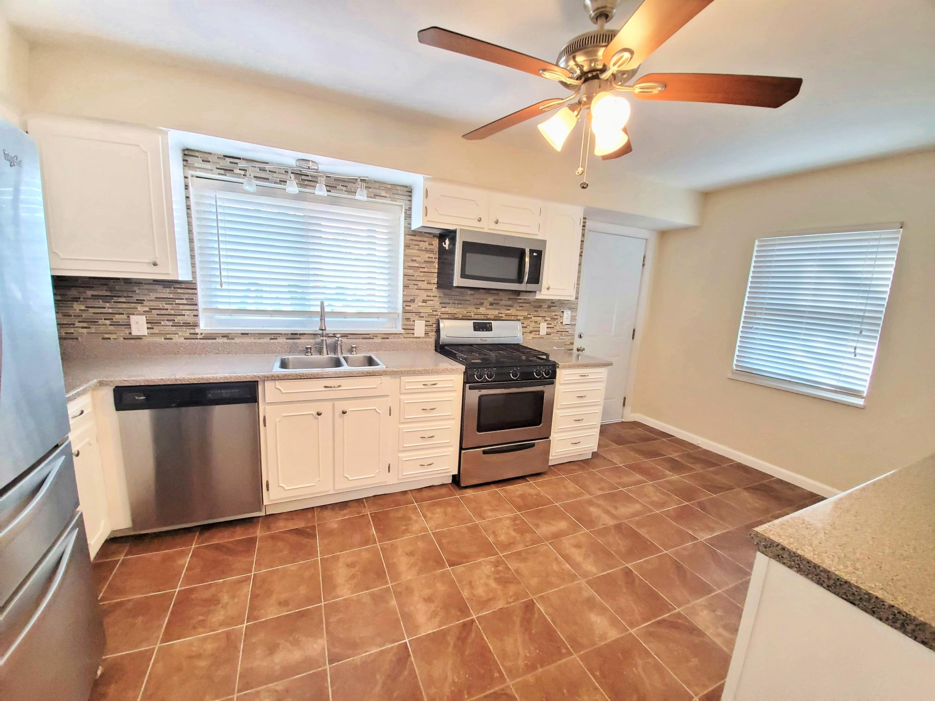 514 Enfield Road Columbus, OH 43209 - Photo 15 of 42