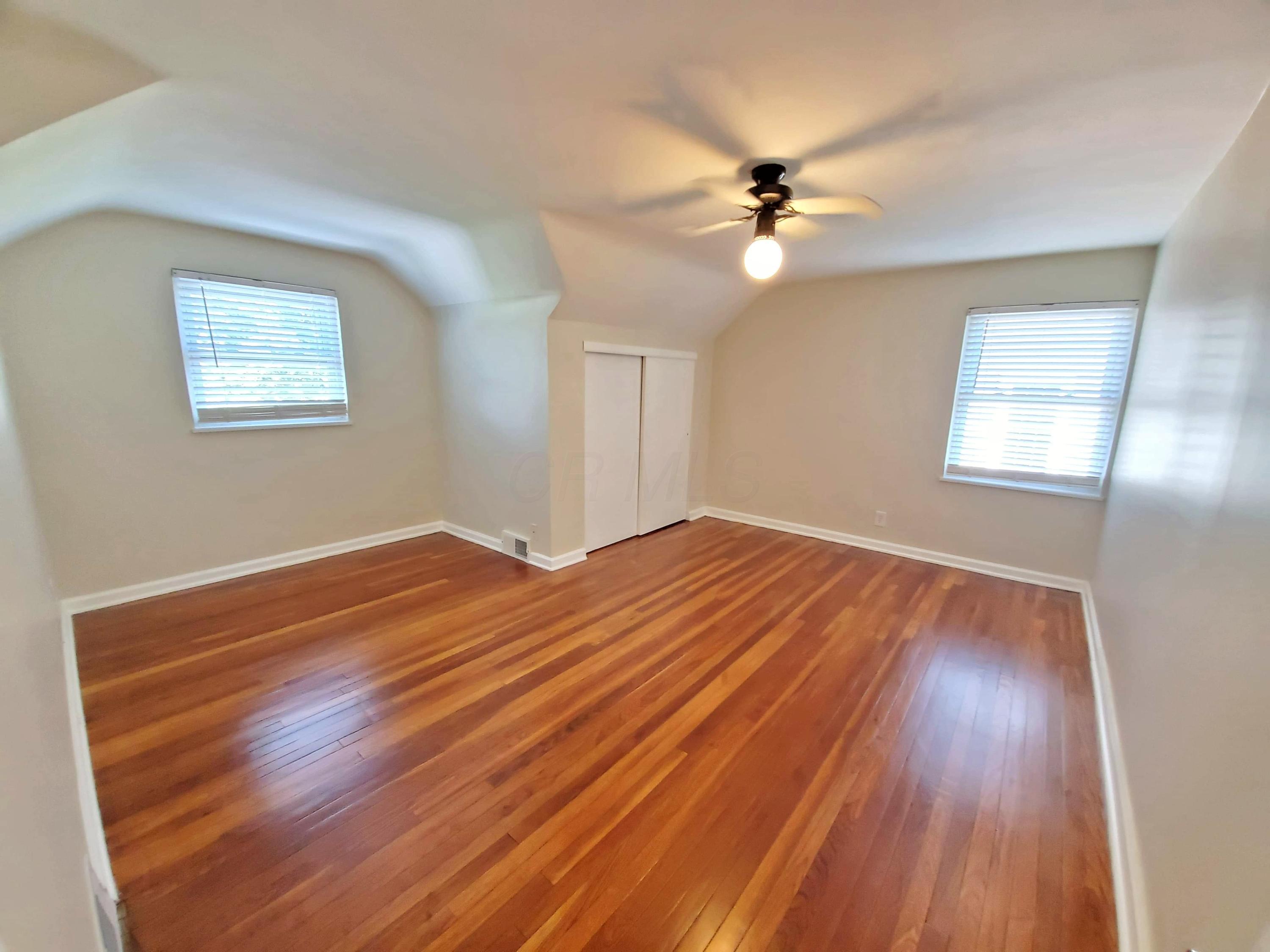 514 Enfield Road Columbus, OH 43209 - Photo 27 of 42