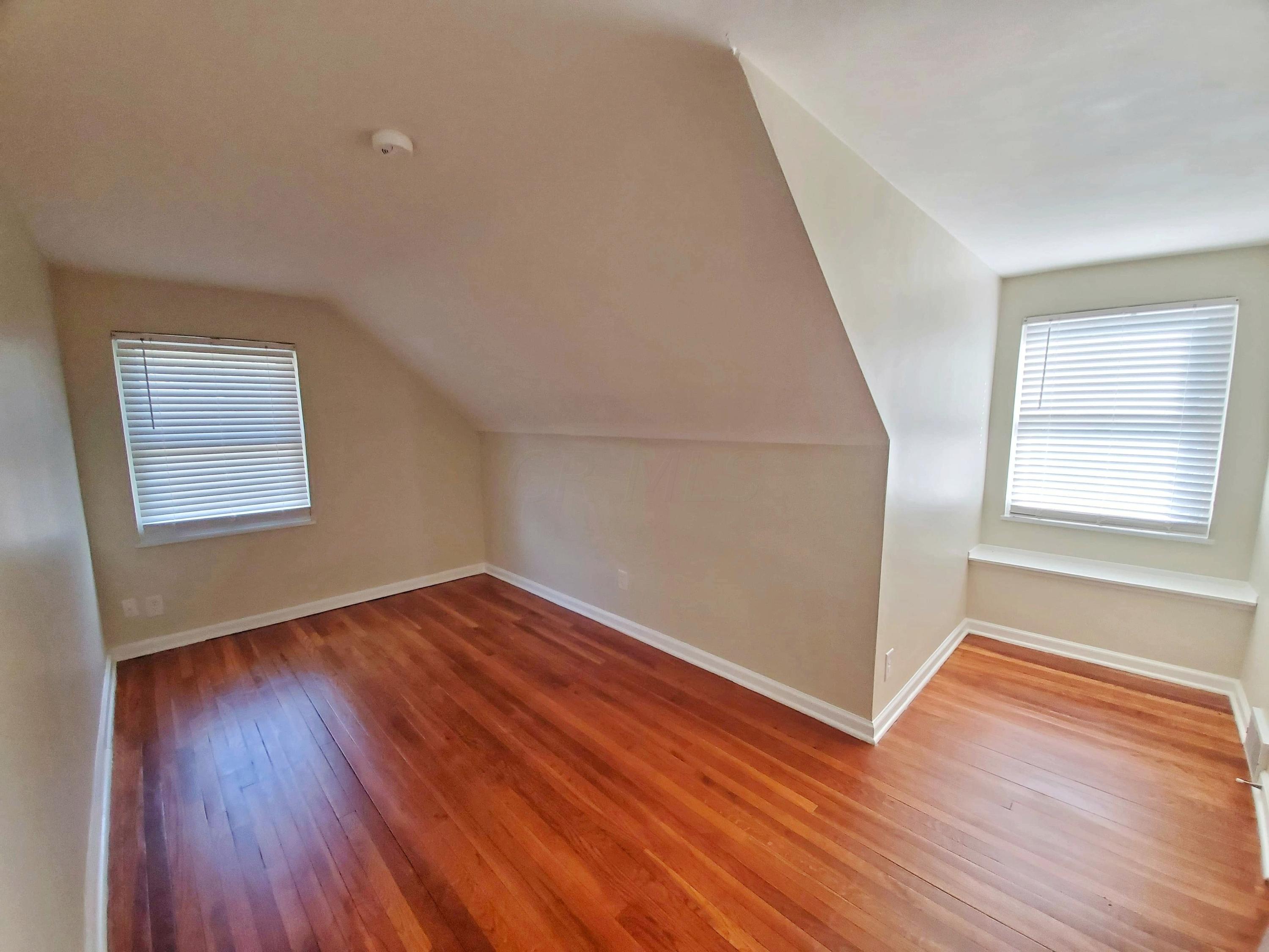 514 Enfield Road Columbus, OH 43209 - Photo 29 of 42