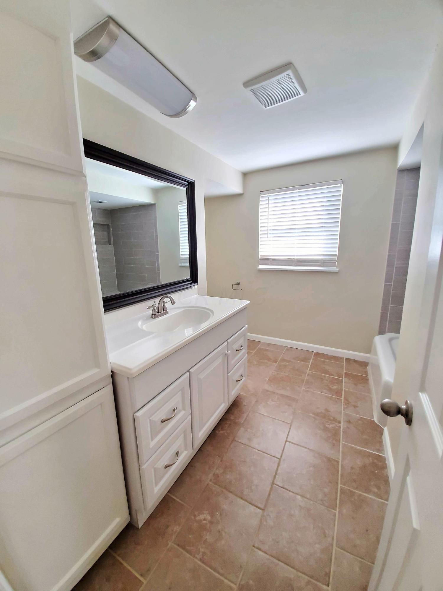 514 Enfield Road Columbus, OH 43209 - Photo 30 of 42