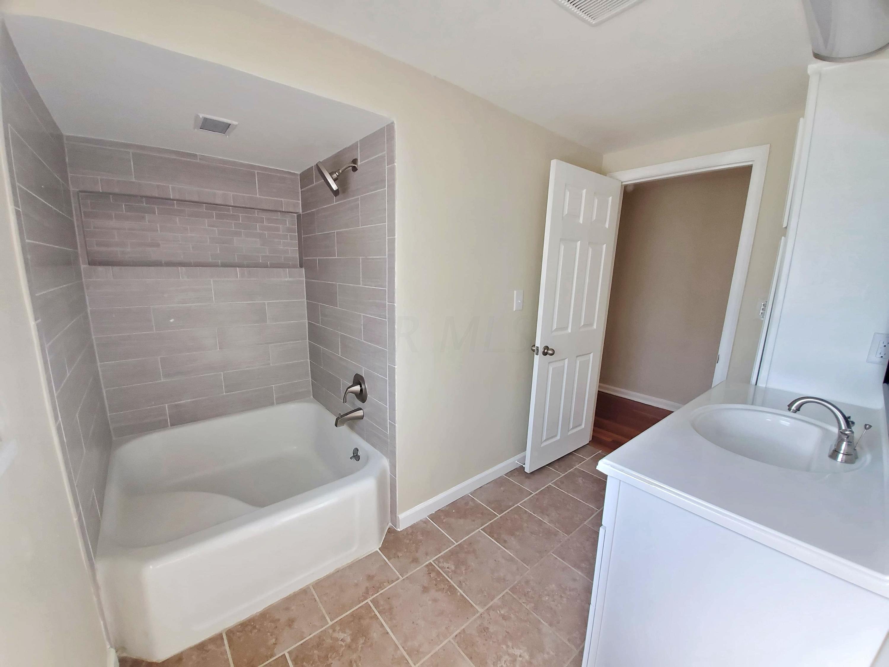 514 Enfield Road Columbus, OH 43209 - Photo 31 of 42