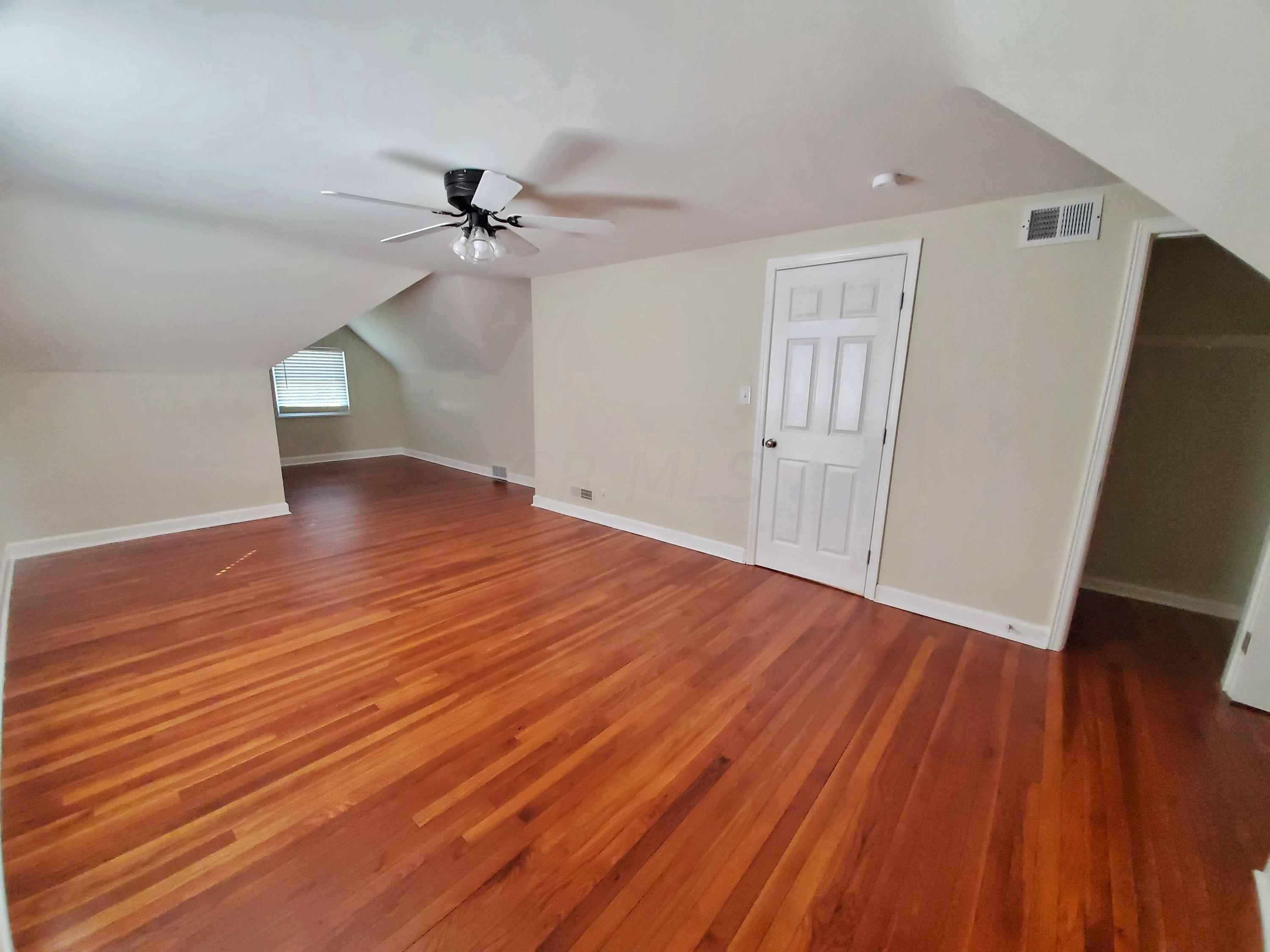 514 Enfield Road Columbus, OH 43209 - Photo 34 of 42
