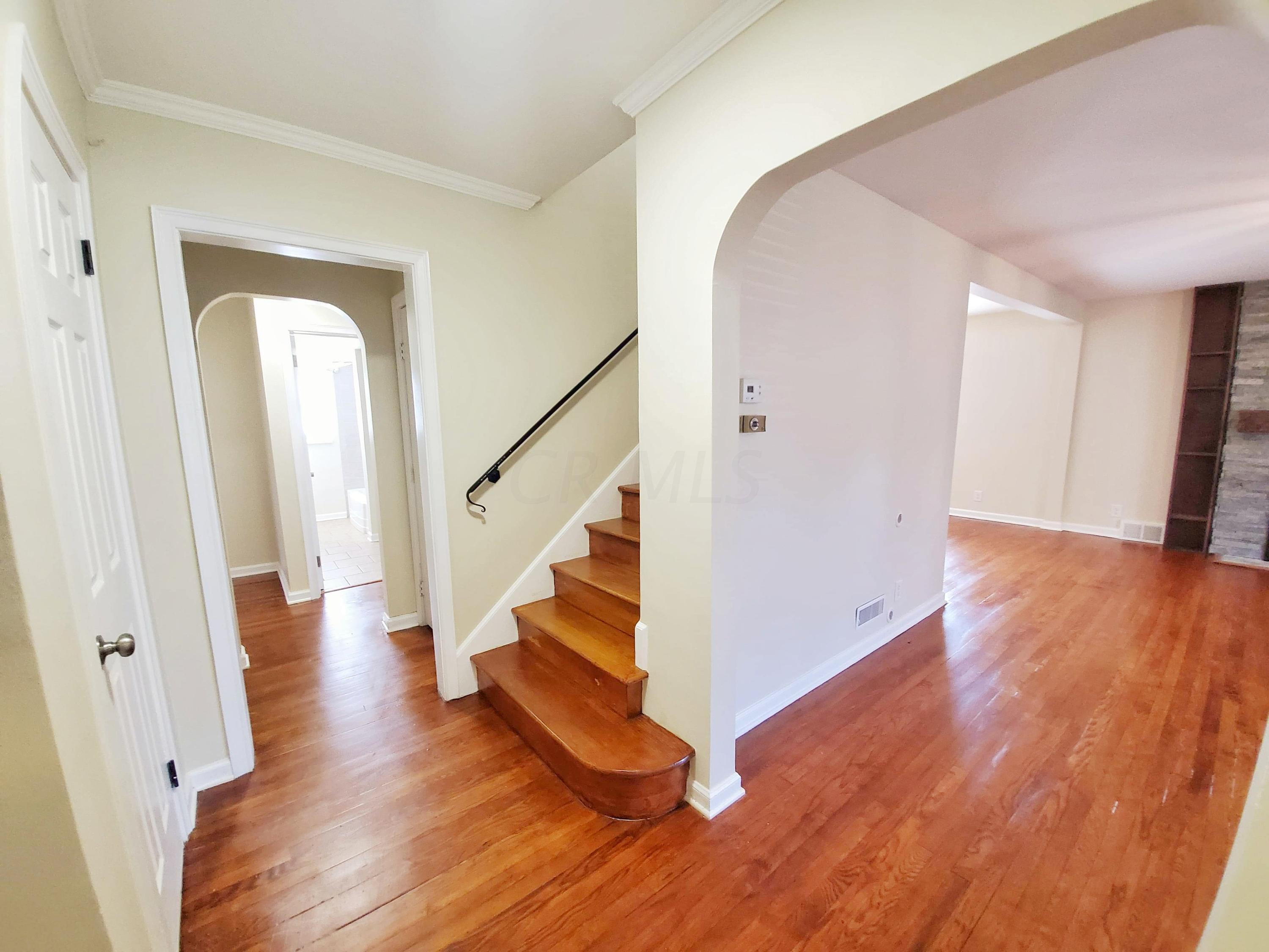 514 Enfield Road Columbus, OH 43209 - Photo 6 of 42