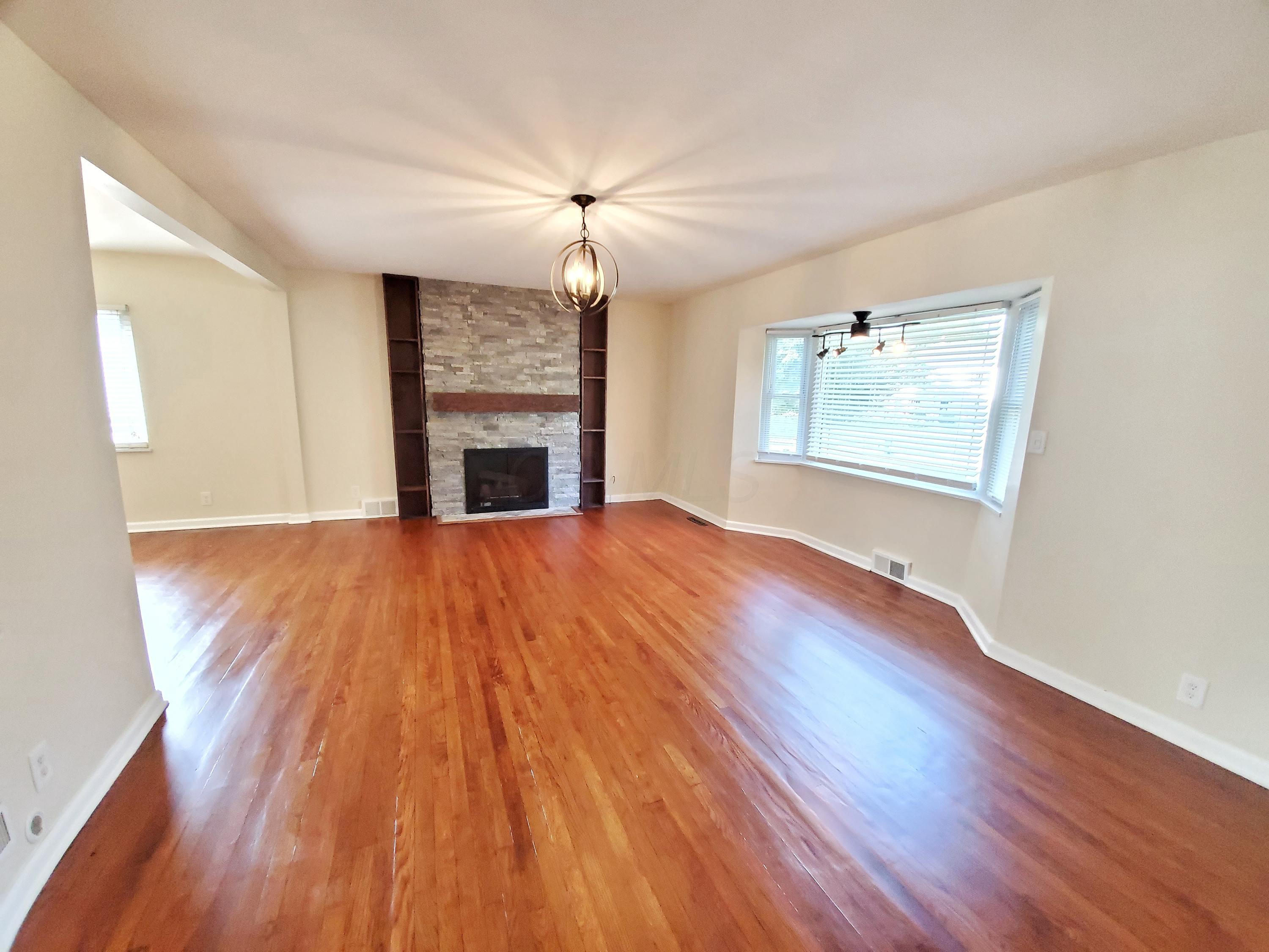 514 Enfield Road Columbus, OH 43209 - Photo 7 of 42