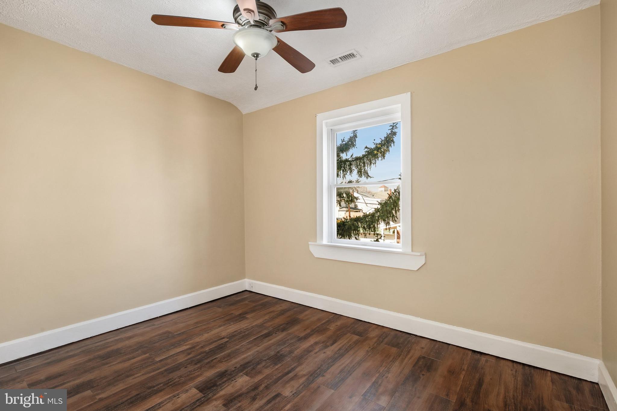 102 Kinship Road Baltimore, MD 21222 - Photo 17 of 36