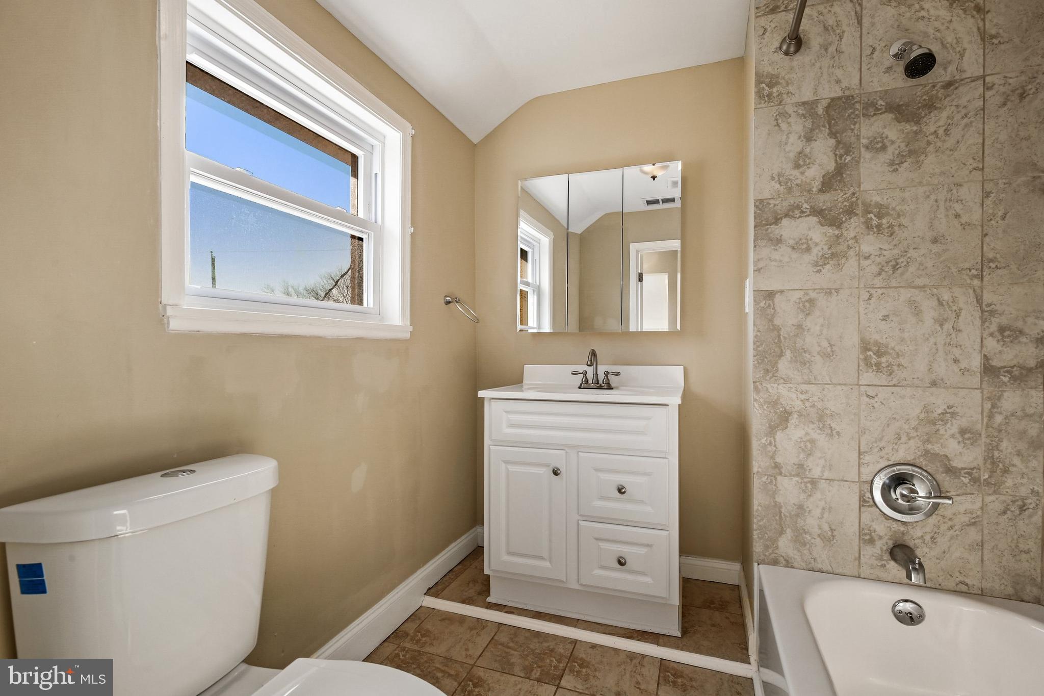 102 Kinship Road Baltimore, MD 21222 - Photo 24 of 36