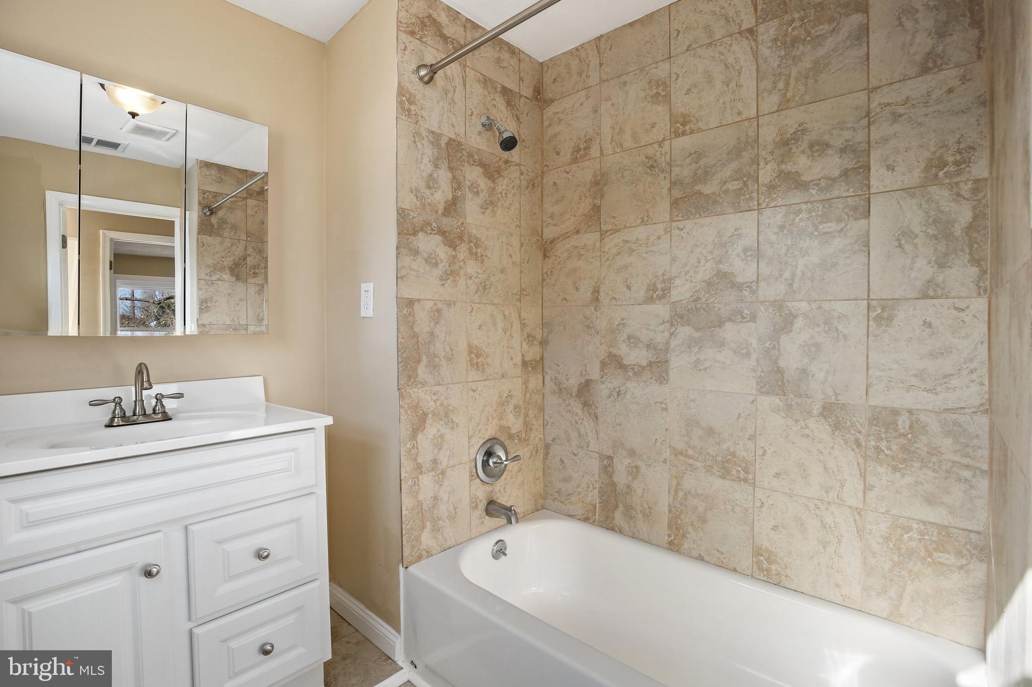 102 Kinship Road Baltimore, MD 21222 - Photo 25 of 36