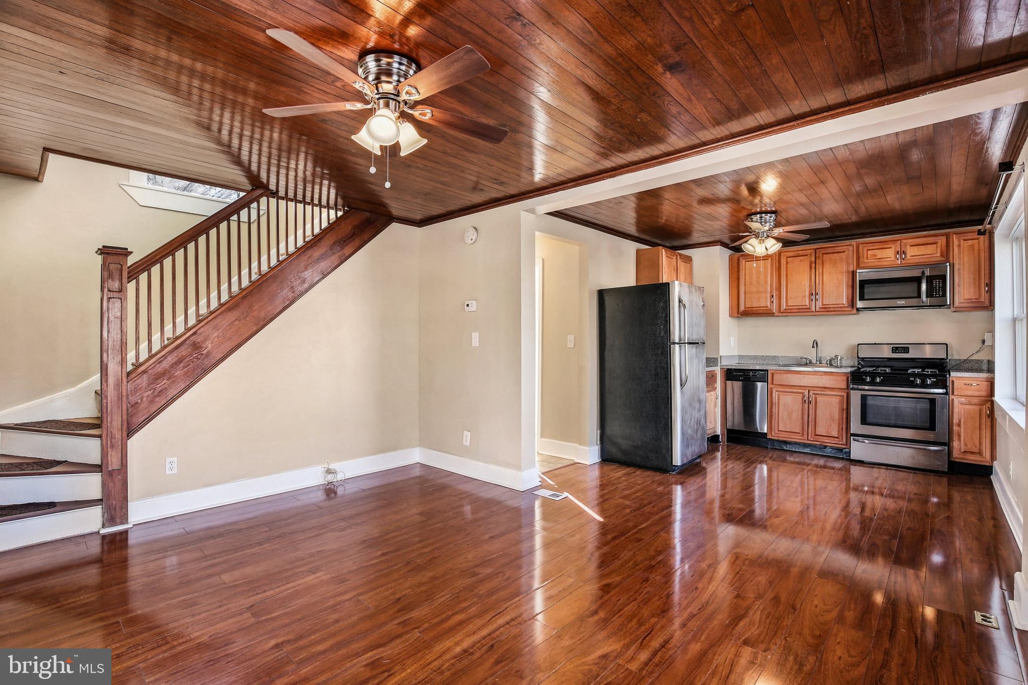 102 Kinship Road Baltimore, MD 21222 - Photo 9 of 36