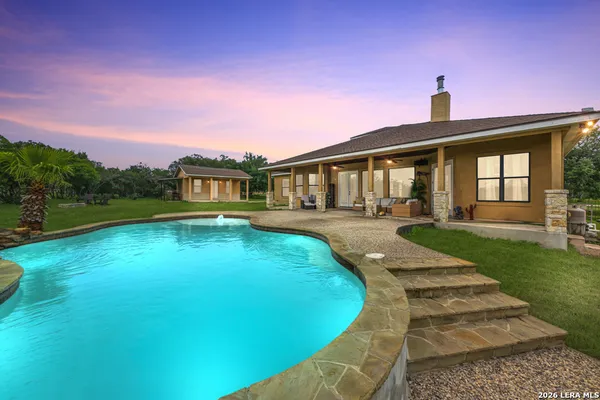 $595,000 | 951 Private Road 3702, San Antonio, TX 78253