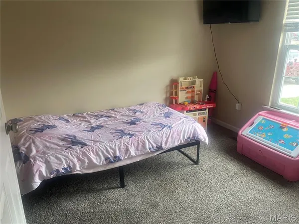 $279,000 | 931 Winston Court, Hillsboro, MO 63050