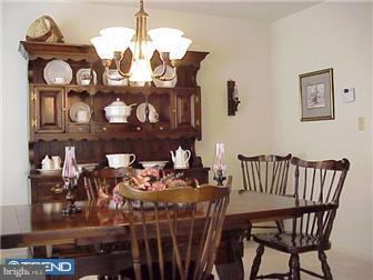 127 Quiet Road Sicklerville, NJ 08081 - Photo 4 of 12 Dining Room