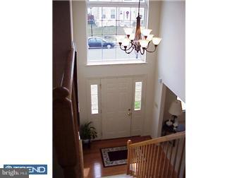 127 Quiet Road Sicklerville, NJ 08081 - Photo 5 of 12 Foyer