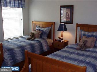 127 Quiet Road Sicklerville, NJ 08081 - Photo 6 of 12 Bedroom 2