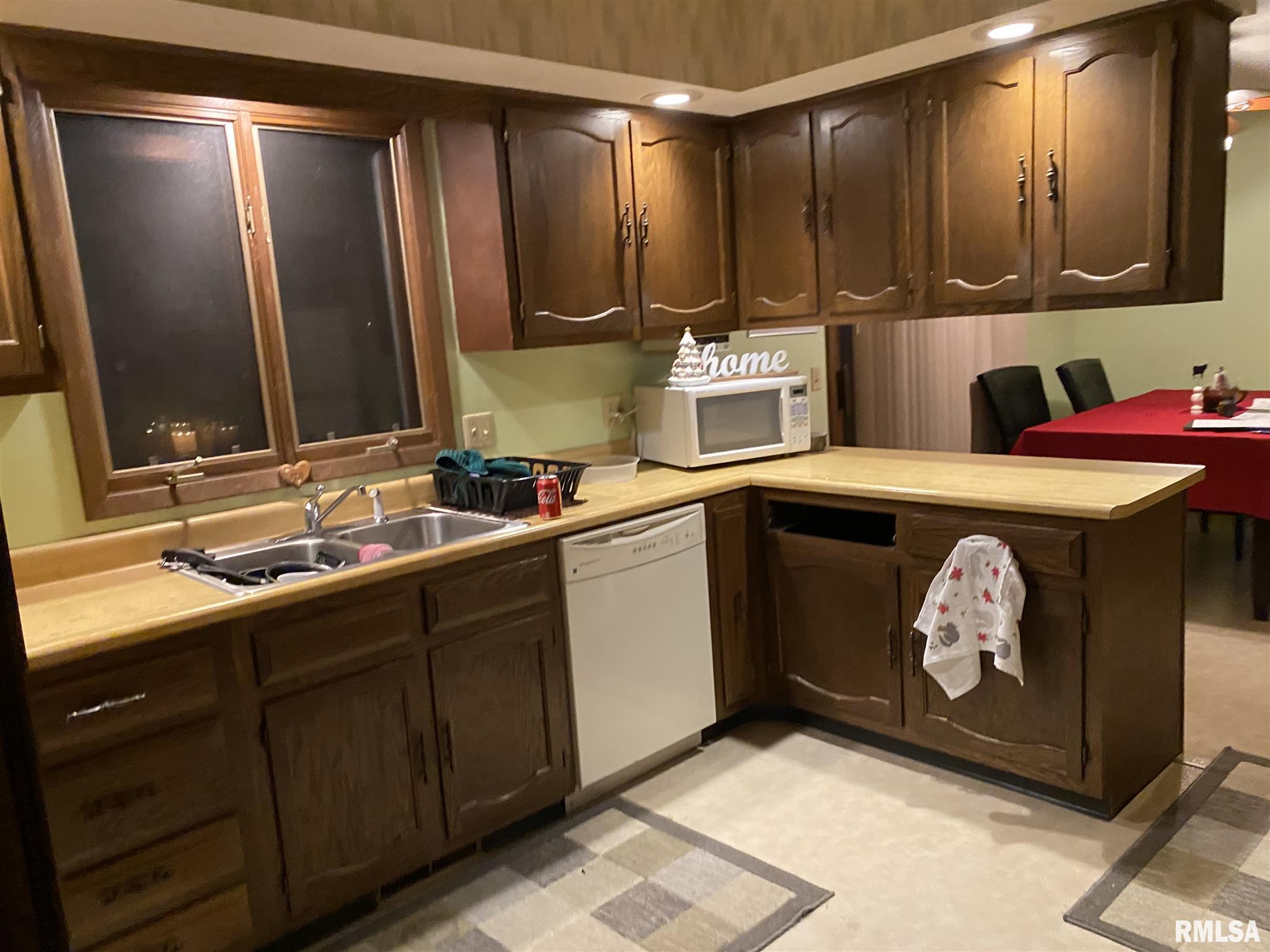 3775 Moencks Road Bettendorf, IA 52722 - Photo 4 of 5 Gallery Image 4