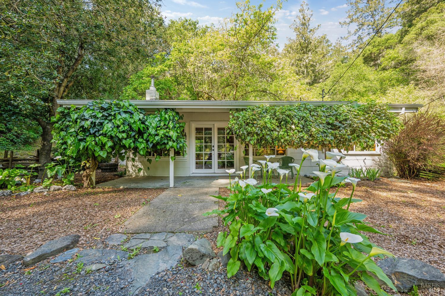 1311 West Dry Creek Road Healdsburg, CA 95448 - Photo 3 of 51