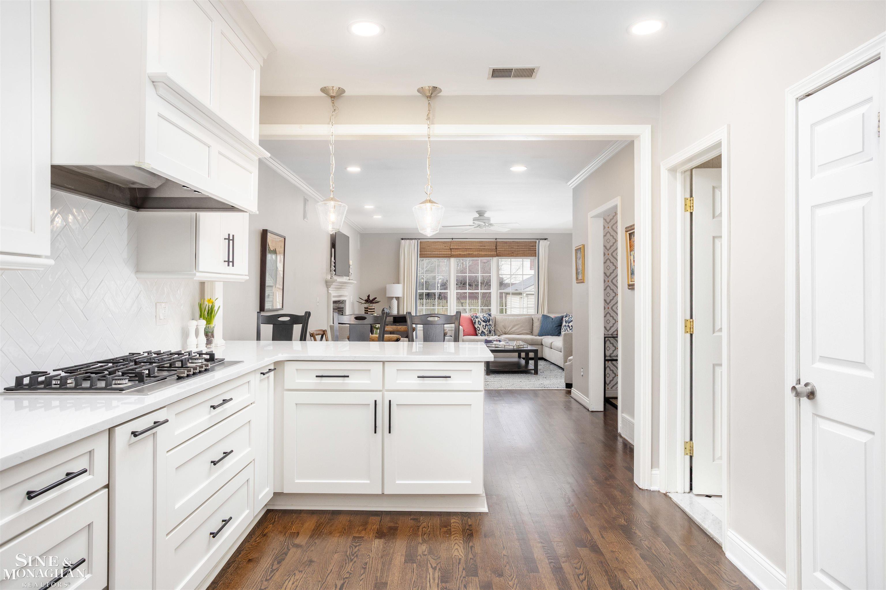 715 Lincoln Road Grosse Pointe, MI 48230 - Photo 12 of 50