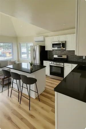 $999,000 | 458 Smithfield Avenue, Providence, RI 02904