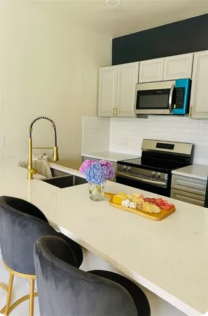 $999,000 | 458 Smithfield Avenue, Providence, RI 02904