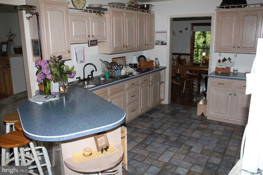 589 Springville Road New Holland, PA 17557 - Photo 3 of 11