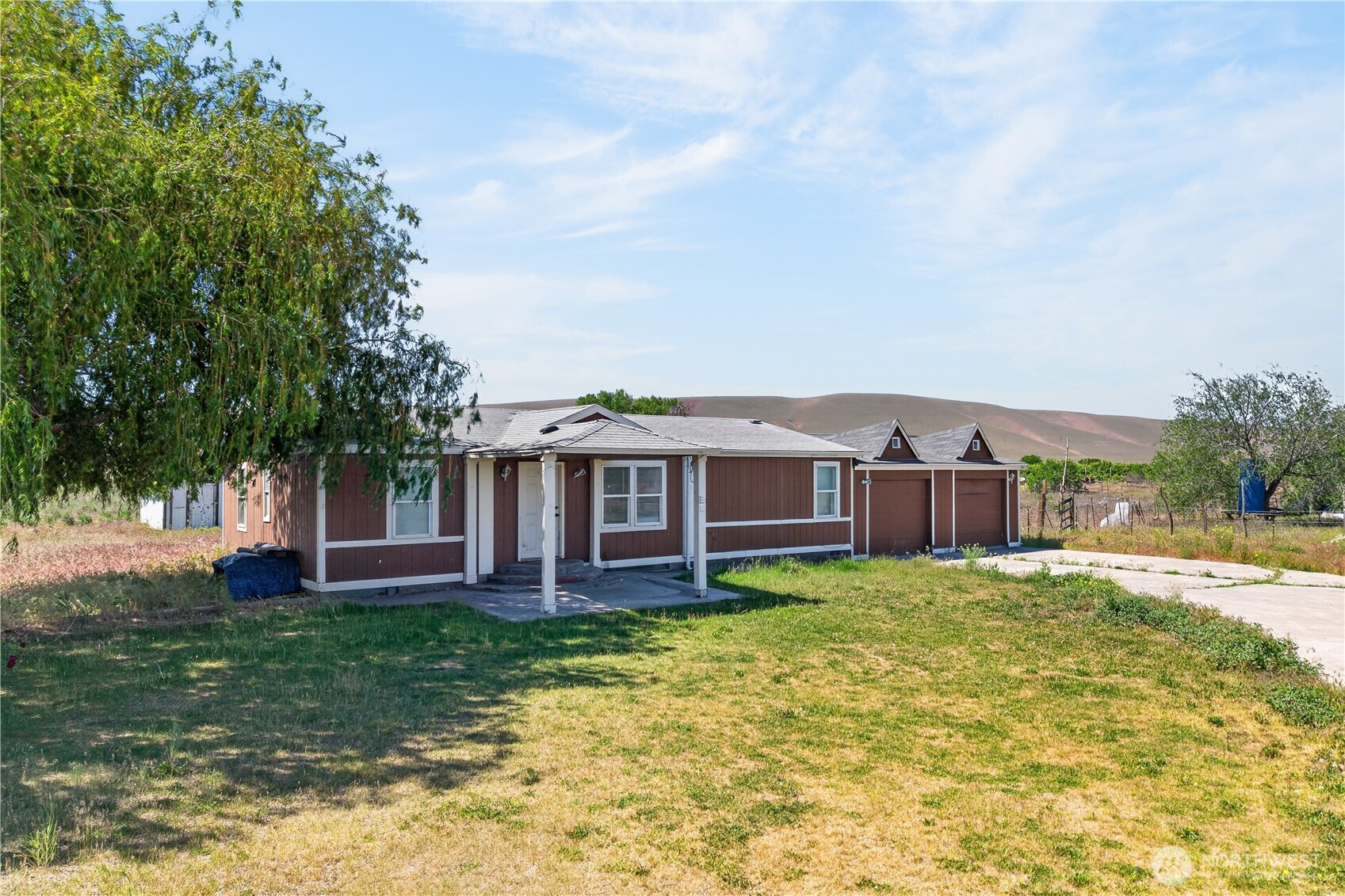2643 West Bench Road Othello, WA 99344 - Photo 3 of 38