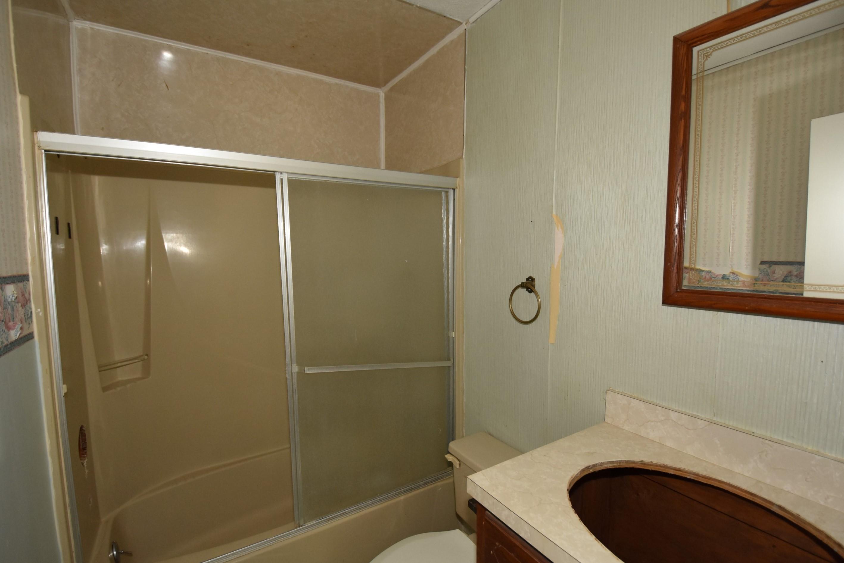 4418 Wilkerson Bluff Road Holt, FL 32564 - Photo 18 of 28 4418 Wilkerson Bluff Road 18 Bathroom 3