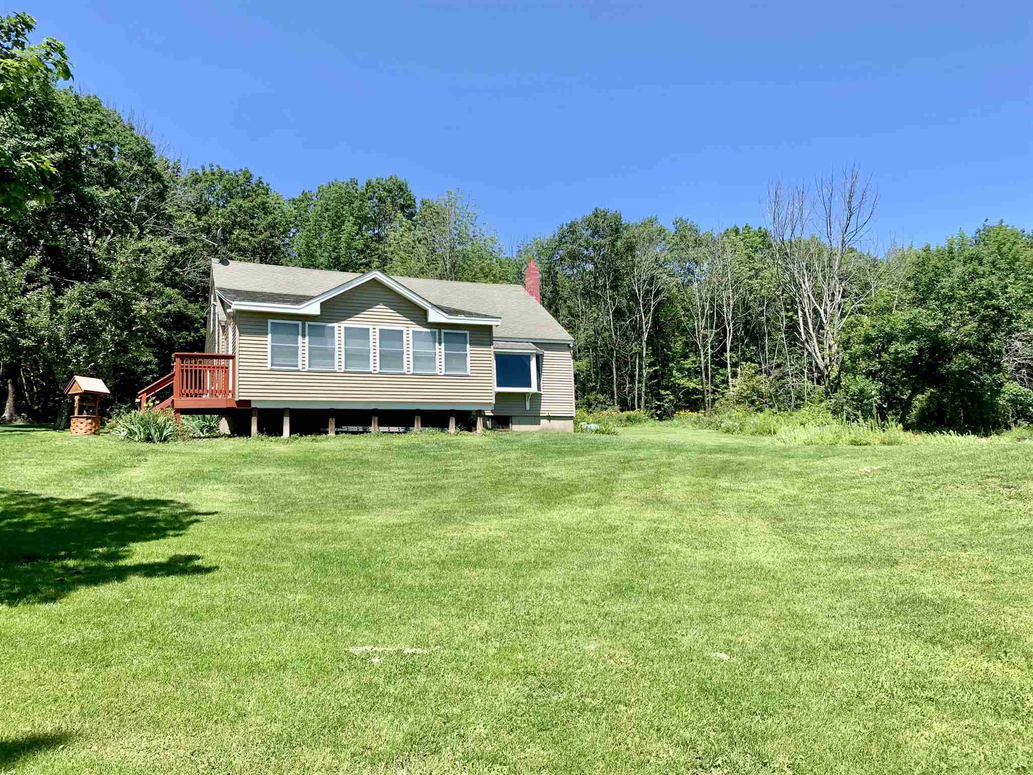 280 Thompson Road Pittsfield, NH 03263 - Photo 1 of 37