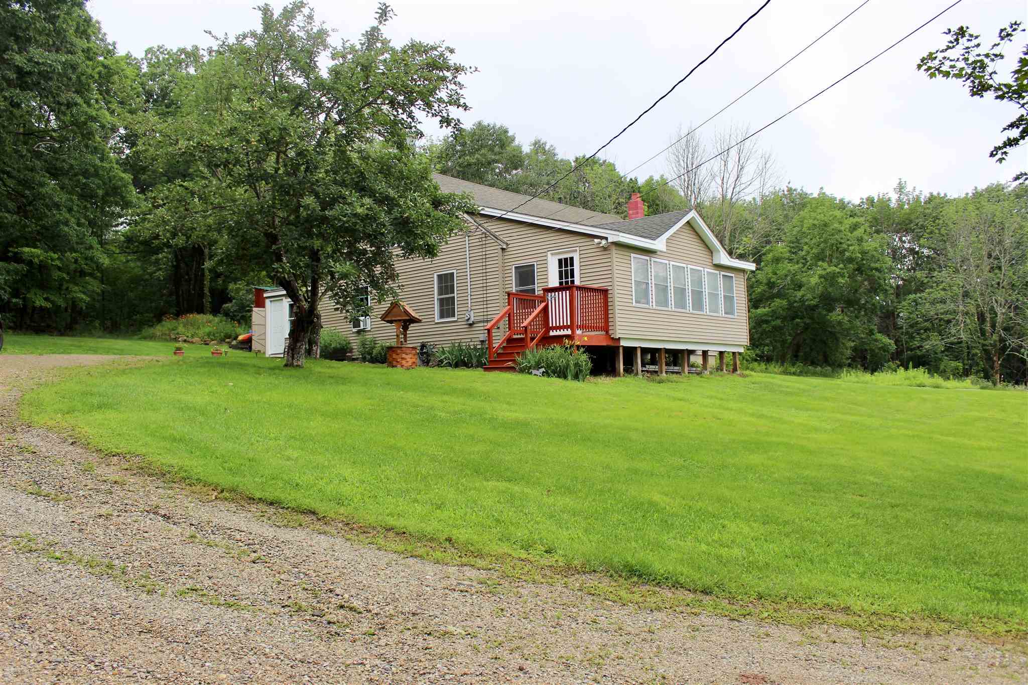 280 Thompson Road Pittsfield, NH 03263 - Photo 5 of 37