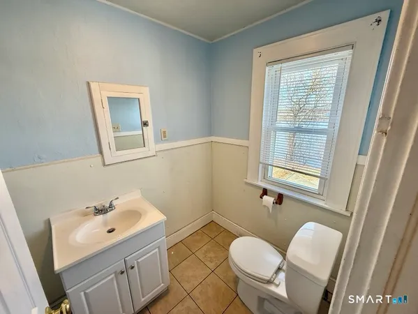 $1,850 | 26.5 Bridgeport Avenue, Milford, CT 06460