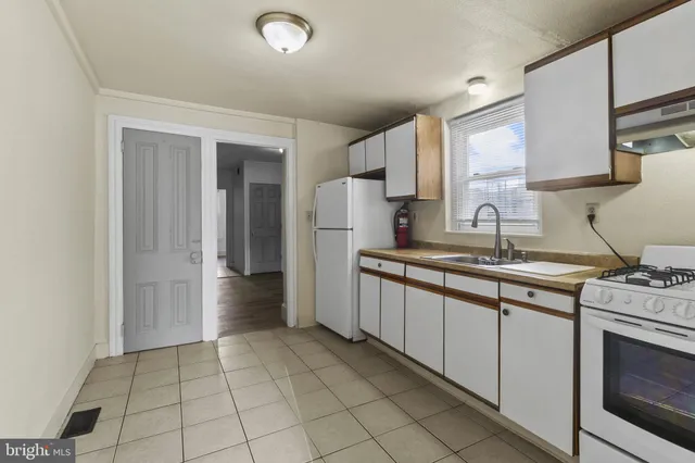 $259,900 | 516 Kohn Street, Norristown, PA 19401