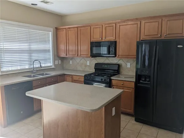 $2,800 | 8730 Radford Lane, Suwanee, GA 30024