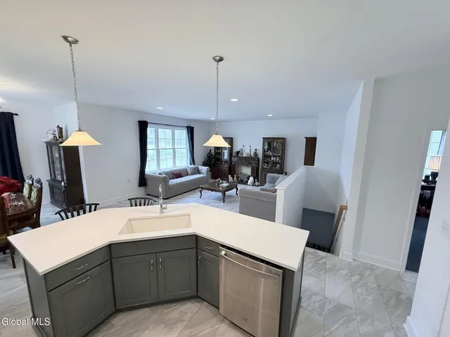 $615,000 | 4 Vogt Drive, Latham, NY 12110