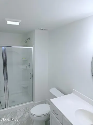 $615,000 | 4 Vogt Drive, Latham, NY 12110