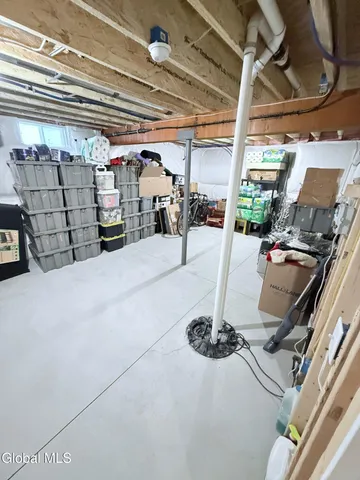 $615,000 | 4 Vogt Drive, Latham, NY 12110