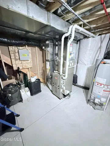 $615,000 | 4 Vogt Drive, Latham, NY 12110