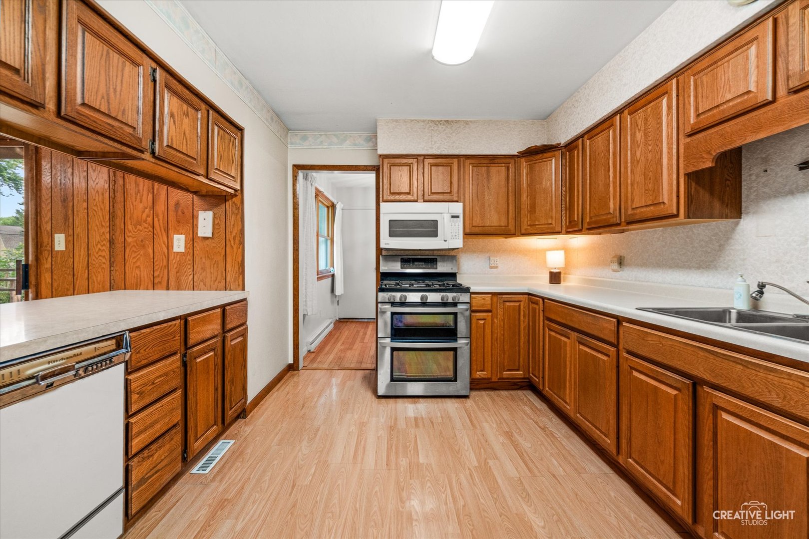 34W268 Giese Road Batavia, IL 60510 - Photo 12 of 43