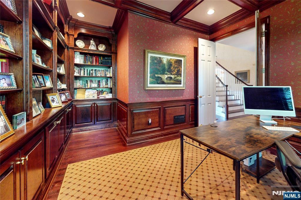 365 Mine Brook Road Far Hills, NJ 07931 - Photo 7 of 46