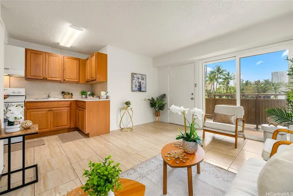 $6,000,000 | 1784 Ala Moana Boulevard, Honolulu, HI 96815