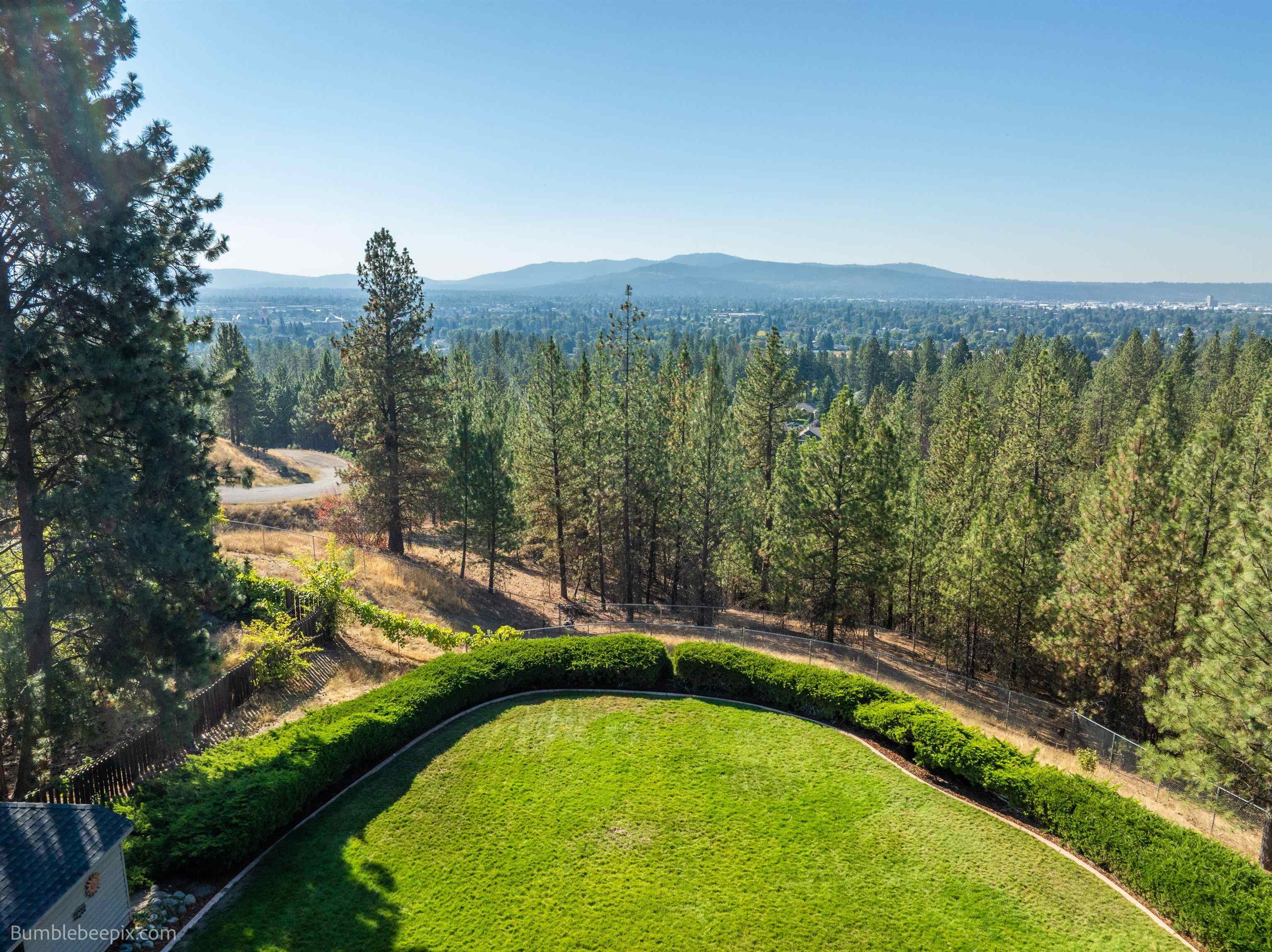 5217 North Millview Drive Spokane, WA 99212 - Photo 4 of 43