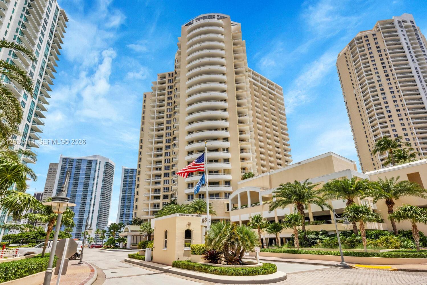 888 Brickell Key Drive, Unit 1001 Miami, FL 33131 - Photo 4 of 15