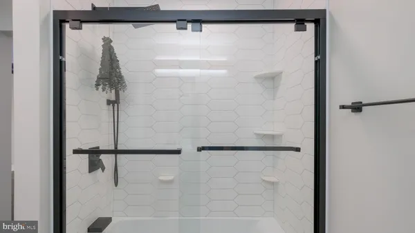 $2,650 | 444 North 4th Street, Unit 601, Philadelphia, PA 19123