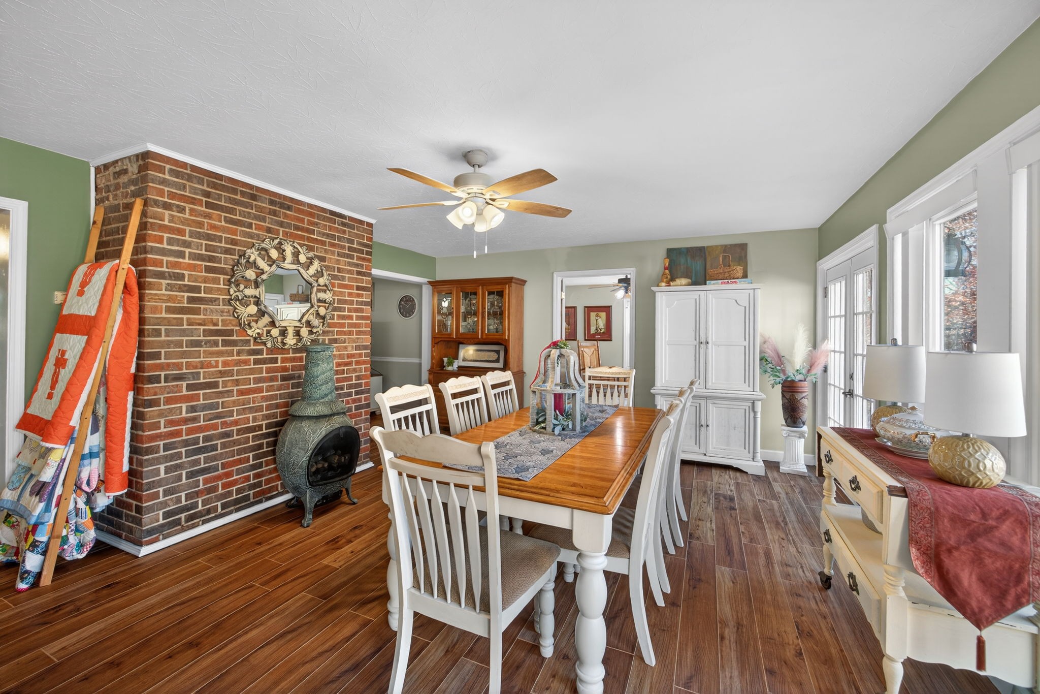 2895 Free State Road Gainesboro, TN 38562 - Photo 22 of 42 a dining room with furniture and wooden floor