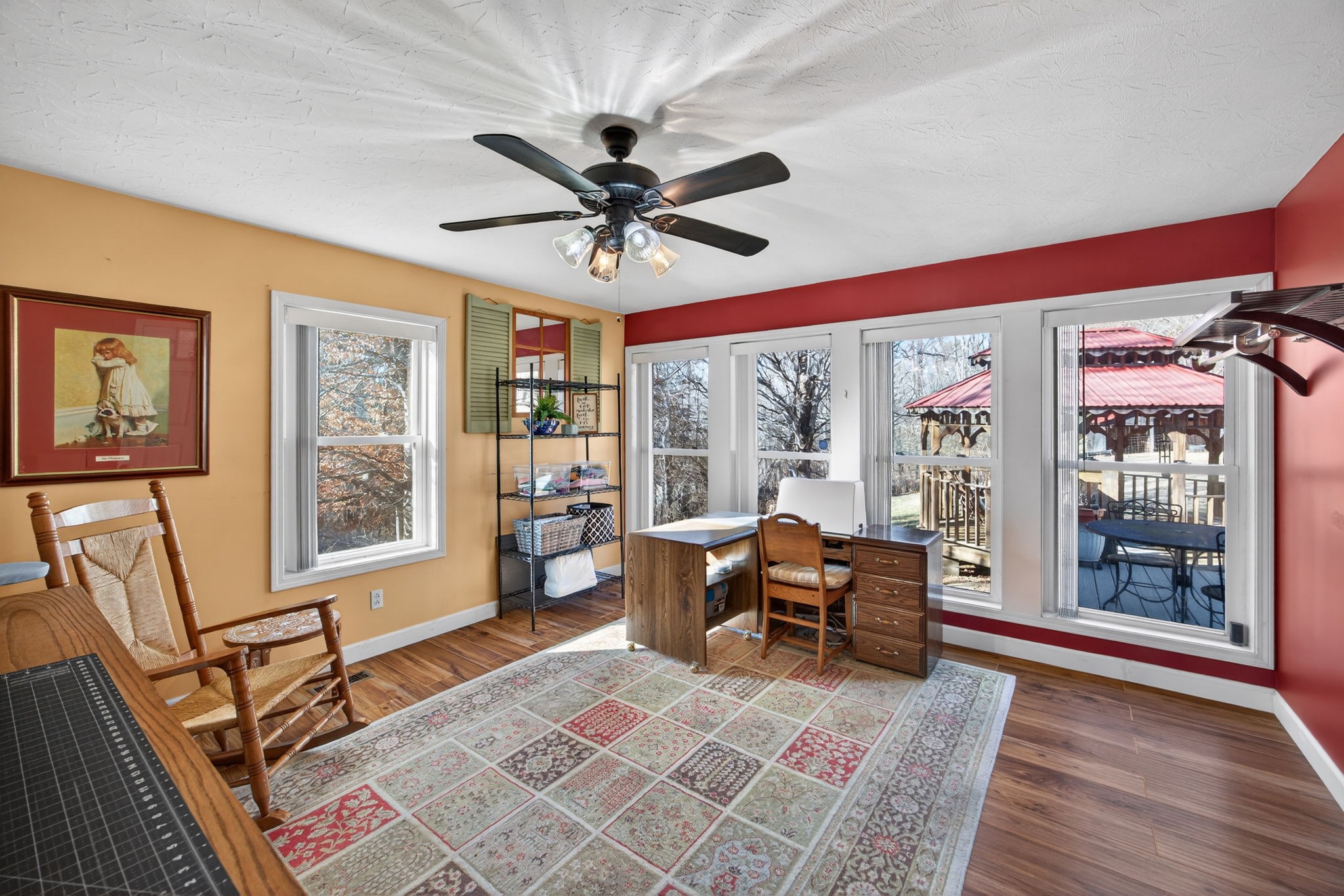 2895 Free State Road Gainesboro, TN 38562 - Photo 25 of 42 a living room with furniture and a large window