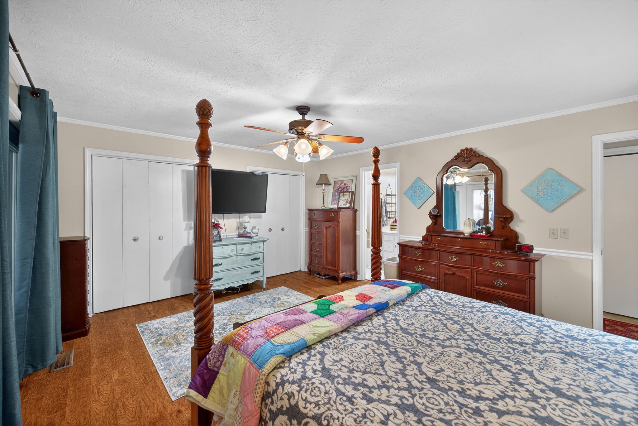 2895 Free State Road Gainesboro, TN 38562 - Photo 27 of 42 a bedroom with a bed and a flat screen tv
