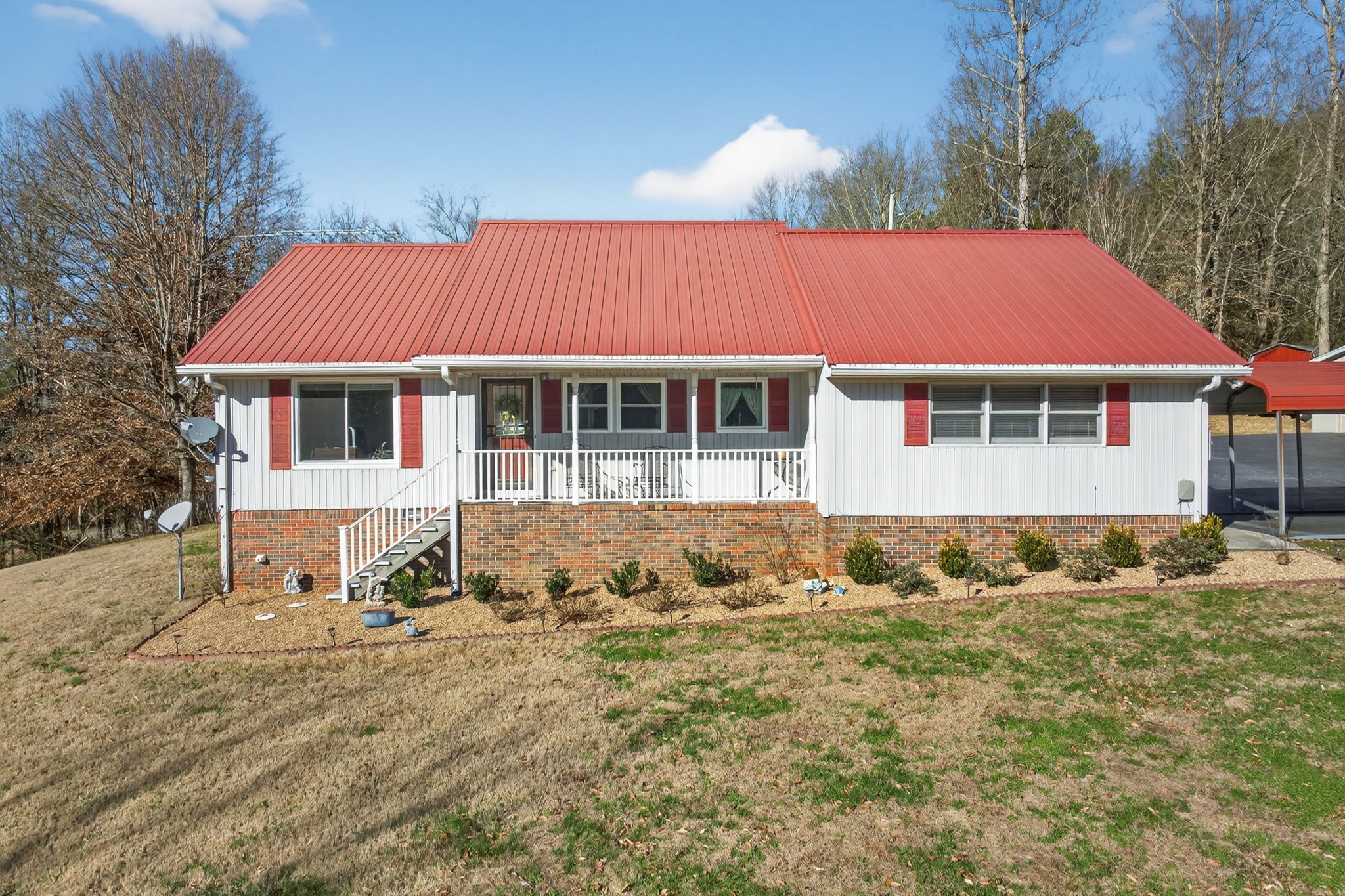 2895 Free State Road Gainesboro, TN 38562 - Photo 3 of 42 a view of a house with a yard