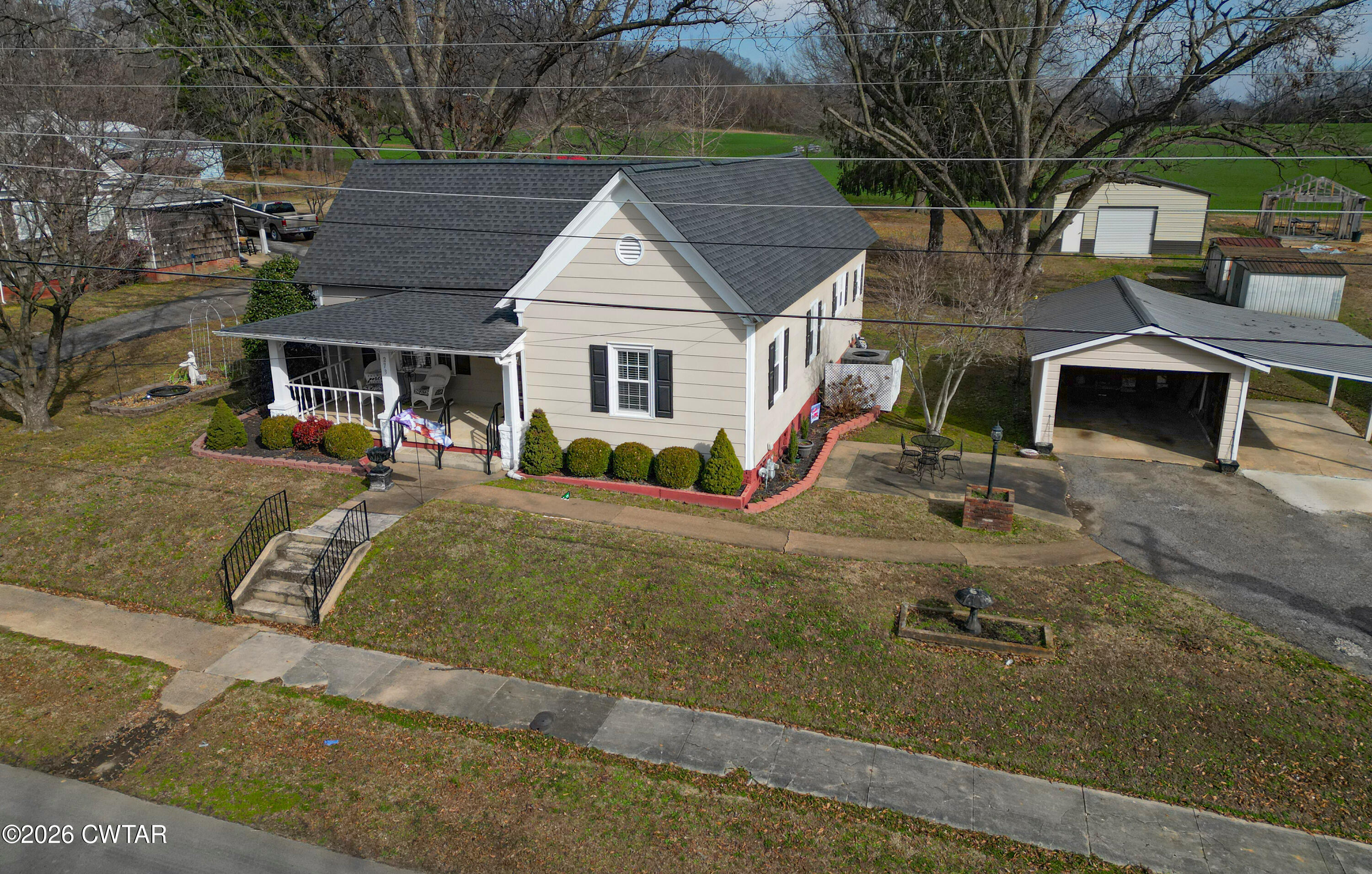 273 East Main Street Columbus, TN 43213 - Photo 2 of 22 273BB